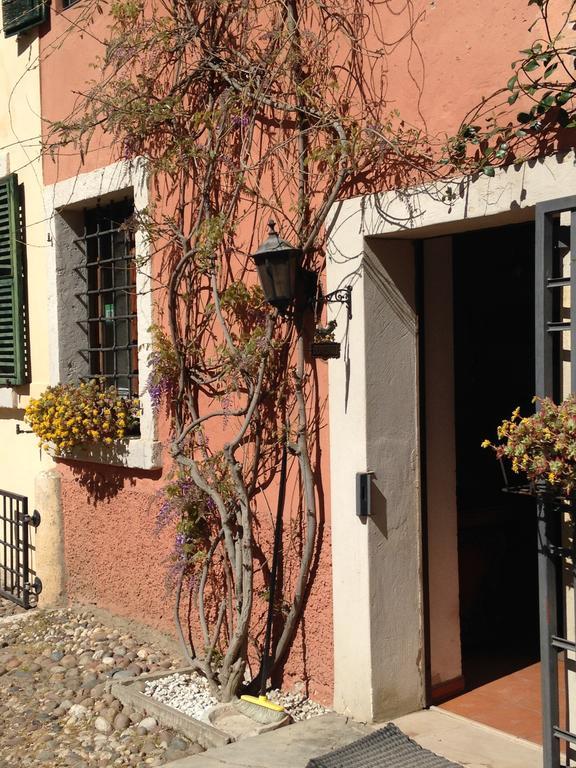 Agriturismo Corte Pellegrini سان مارتينو بون ألبرغو المظهر الخارجي الصورة