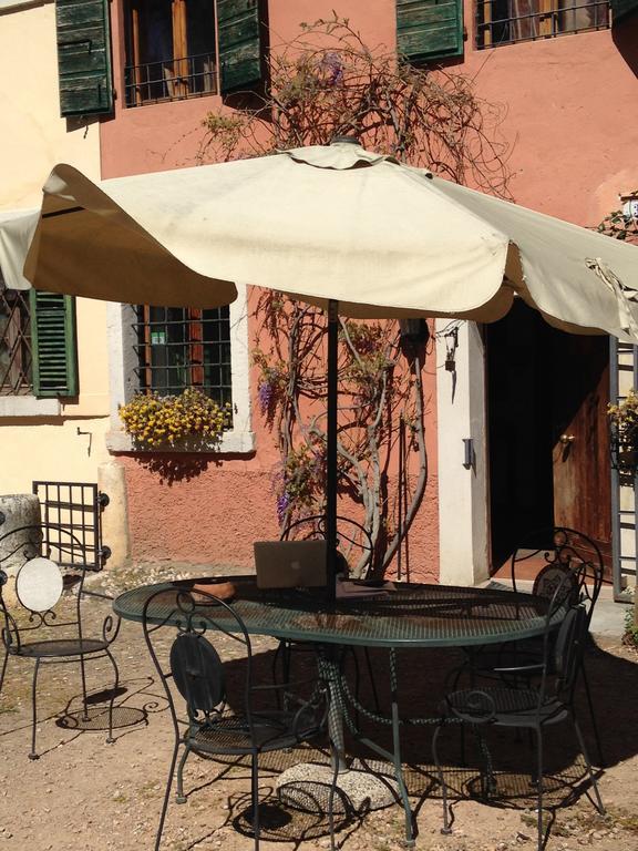 Agriturismo Corte Pellegrini سان مارتينو بون ألبرغو المظهر الخارجي الصورة